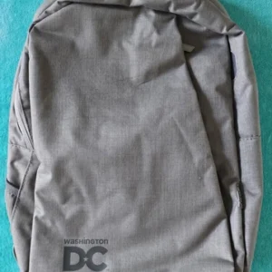LEEDS - "WASHINGTON DC" LOGO - "ZOOM" ZIP 15" COMPUTER BACKPACK - NEW & COOL!